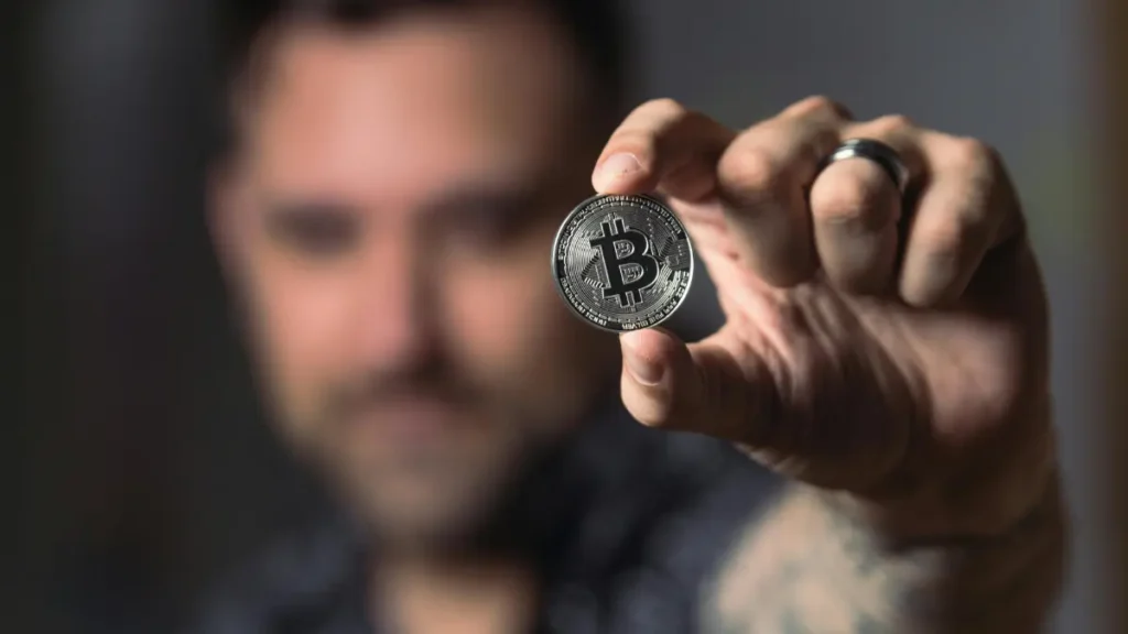 Tendências atuais no mercado de criptomoedas e investimentos