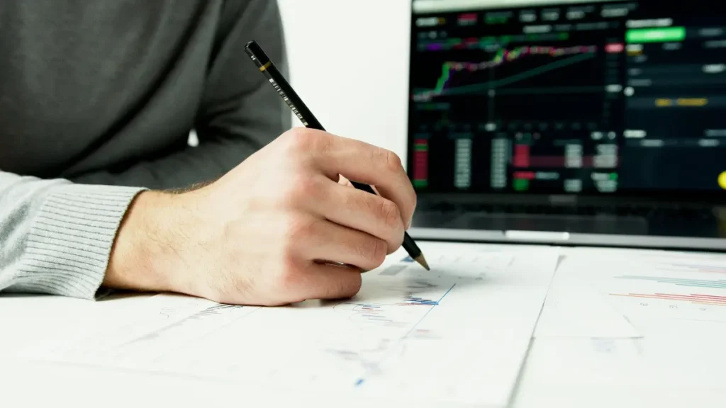 Trading automatizado usando robôs de Análise de Mercado confiáveis