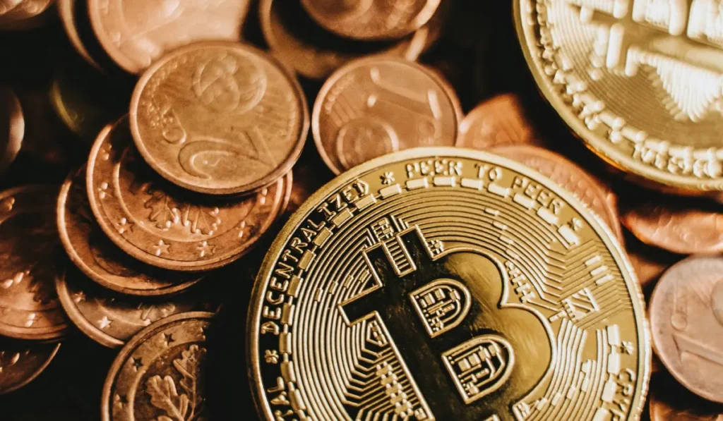 Bitcoin Cai Abaixo de US$ 108.800 e Espalha Medo no Mercado