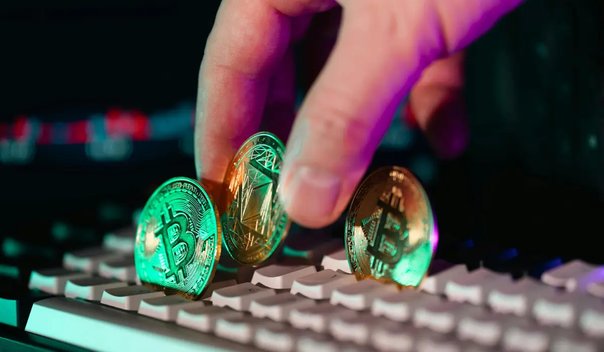 Bitcoin ultrapassa US$ 117 mil